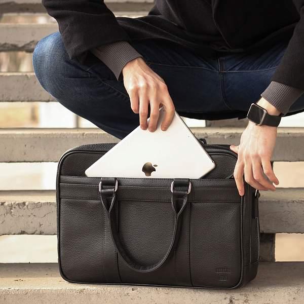 Вместительная деловая сумка с 2 отделениями BRIALDI Longstock (Лонгсток) relief black Brialdi, Артикул: brialdi-44553 фото №1