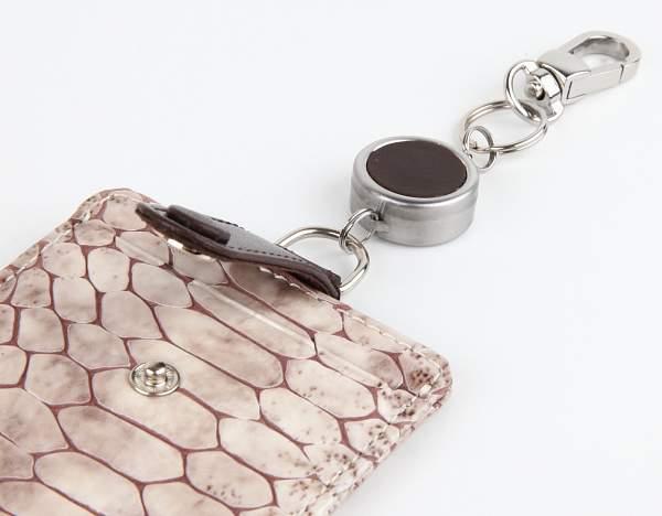 Бейдж для пропуска женский кожаный Petek 602.245+229.C50 Petek, Артикул: 602.245+229.C50 фото №1