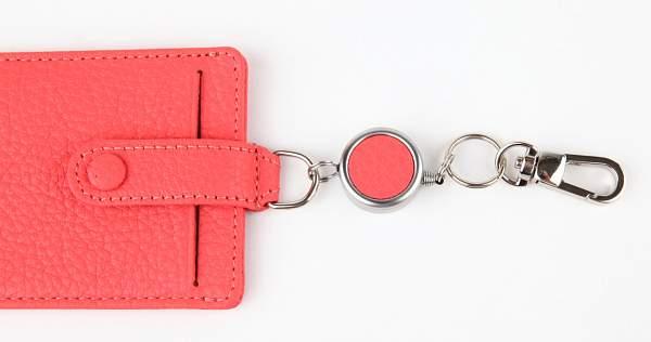 Бейдж для пропуска женский кожаный Petek 602.46D.64 Petek, Артикул: 602.46D.64 фото №1