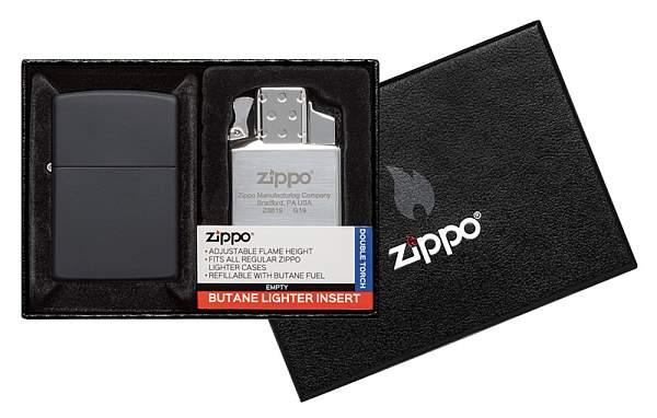Набор ZIPPO: зажигалка 218 с покрытием Black Matte и газовый вставной блок с двойным пламенем Zippo, Артикул: 218-090204 фото №1