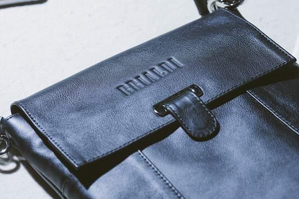 Кожаная сумка через плечо BRIALDI Toronto (Торонто) black BR00027HO Черный Brialdi, Артикул: BR00027HO фото №1