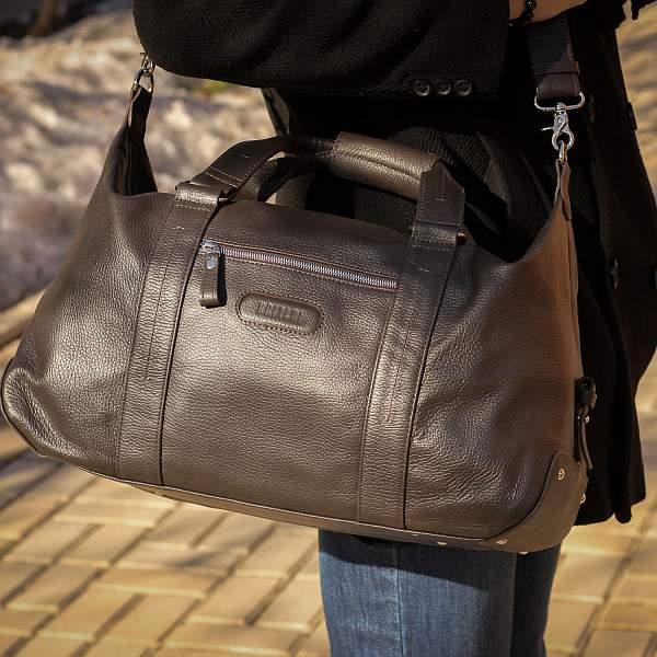 Дорожно-спортивная сумка BRIALDI Newcastle (Ньюкасл) relief brown BR11877NO Коричневый Brialdi, Артикул: BR11877NO фото №1