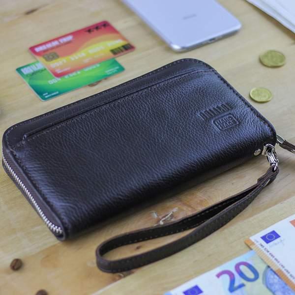 Мужской клатч BRIALDI Medway (Медуэй) relief brown BR28537WO Коричневый Brialdi, Артикул: BR28537WO фото №1