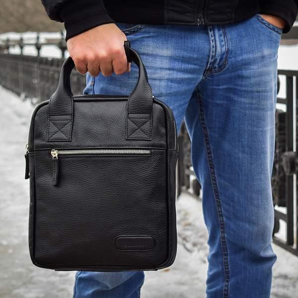 Кожаная сумка через плечо BRIALDI Valbona (Вальбона) relief black BR12999CM Черный Brialdi, Артикул: BR12999CM фото №1