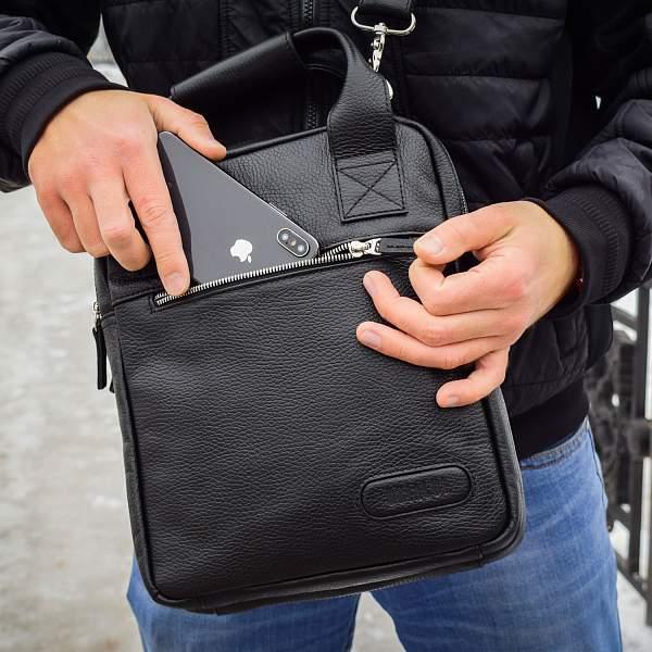 Кожаная сумка через плечо BRIALDI Valbona (Вальбона) relief black BR12999CM Черный Brialdi, Артикул: BR12999CM фото №1