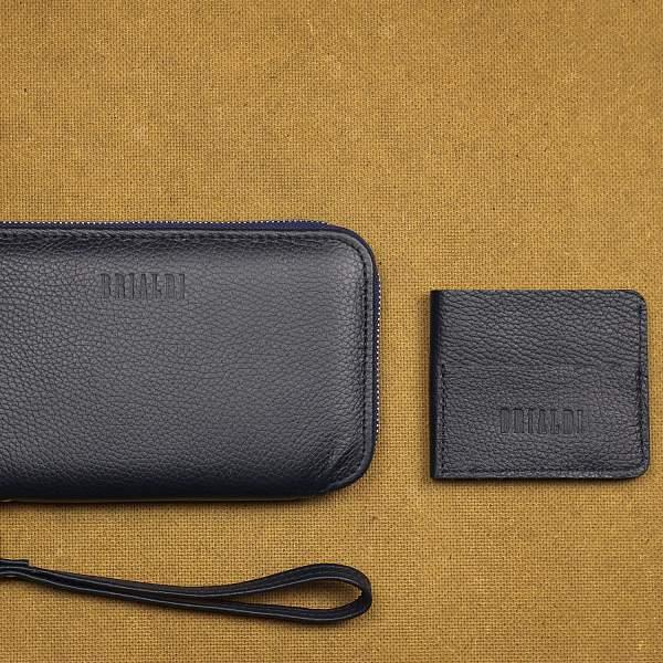 Мультиклатч 2-В-1 BRIALDI Drake (Дрейк) relief navy BR23098QF Синий Brialdi, Артикул: BR23098QF фото №1