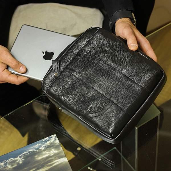 Кожаная сумка через плечо BRIALDI Dakar (Дакар) relief black BR31403PN Черный Brialdi, Артикул: BR31403PN фото №1