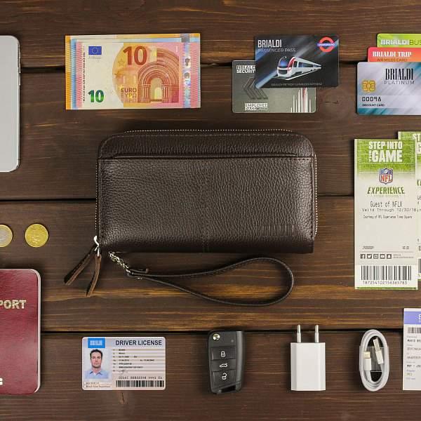 Мужской клатч с двумя отделениями BRIALDI Capitan (Капитан) relief brown BR32916QO Коричневый Brialdi, Артикул: BR32916QO фото №1