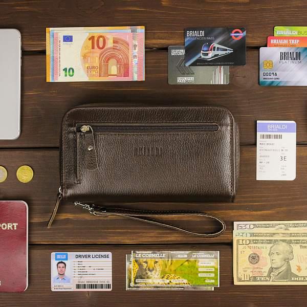 Мужской клатч с 4 внутренними отделениями BRIALDI Mesen (Месен) relief brown BR32936TA Коричневый Brialdi, Артикул: BR32936TA фото №1