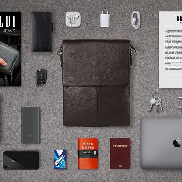 Вертикальная сумка через плечо BRIALDI Delphi (Делфи) relief brown BR34398KG Коричневый Brialdi, Артикул: BR34398KG фото №1