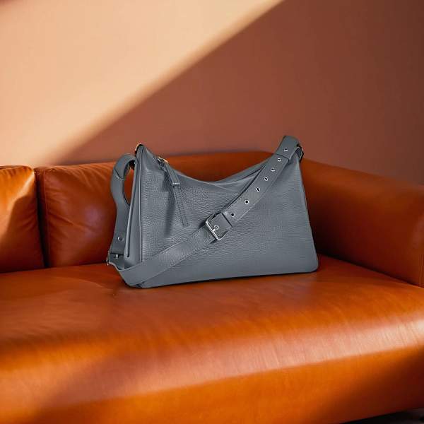 Вместительная женская сумка BRIALDI Fiona (Фиона) relief grey BR47233BB Серый Brialdi, Артикул: BR47233BB фото №1