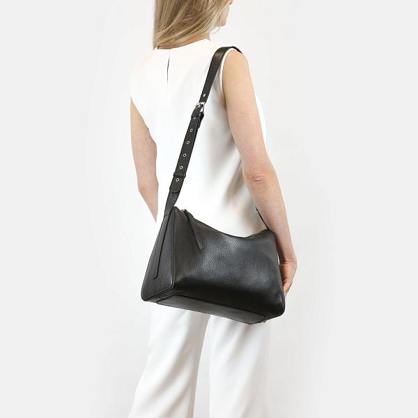 Вместительная женская сумка BRIALDI Fiona (Фиона) relief black BR47235UJ Черный Brialdi, Артикул: BR47235UJ фото №1