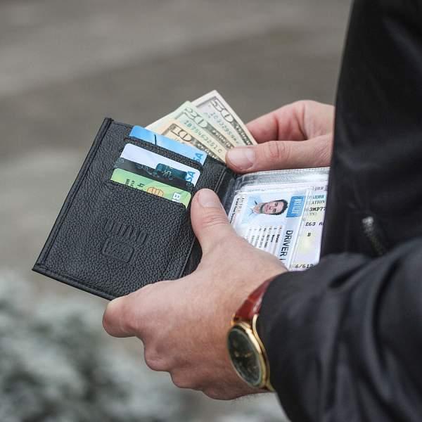 Солидное мужское портмоне BRIALDI Bravo (Браво) relief black  BR48187IS Черный Brialdi, Артикул: BR48187IS фото №1