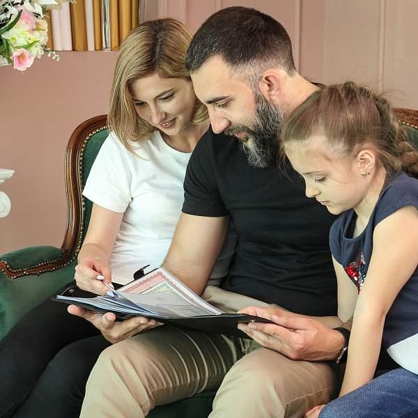 Папка для документов А4 мягкой формы BRIALDI Memory (Мемори) relief black BR49584EW Черный Brialdi, Артикул: BR49584EW фото №1