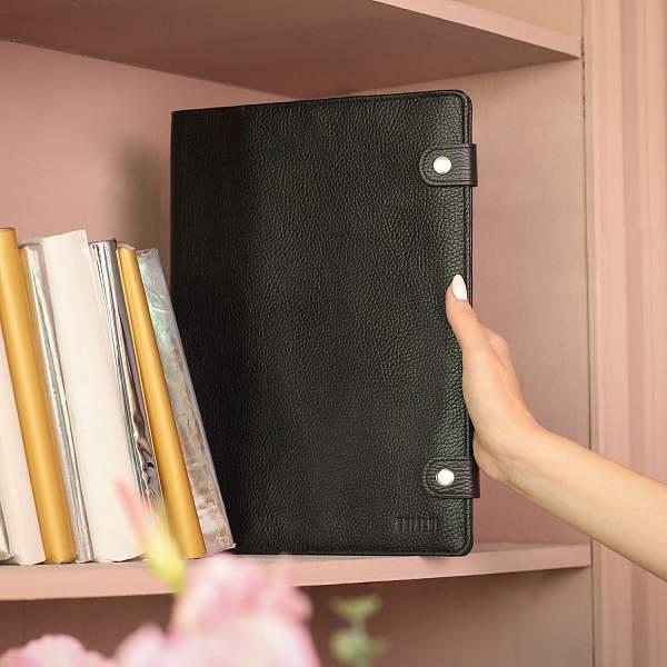 Папка для документов А4 мягкой формы BRIALDI Memory (Мемори) relief black BR49584EW Черный Brialdi, Артикул: BR49584EW фото №1