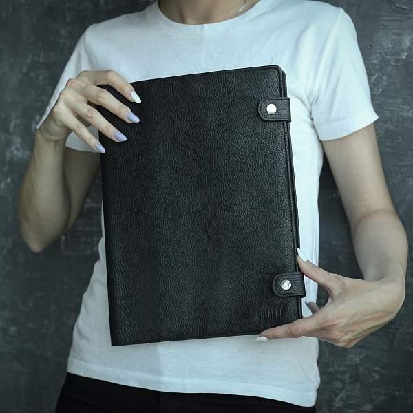 Папка для документов А4 мягкой формы BRIALDI Memory (Мемори) relief black BR49584EW Черный Brialdi, Артикул: BR49584EW фото №1