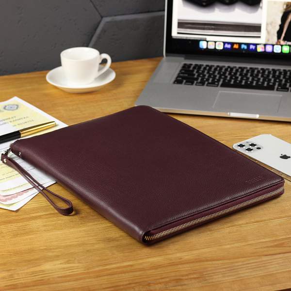 Папка для документов А4 с жесткой формой BRIALDI Mystory (Моя история) relief cherry BR49597XE Бордовый Brialdi, Артикул: BR49597XE фото №1