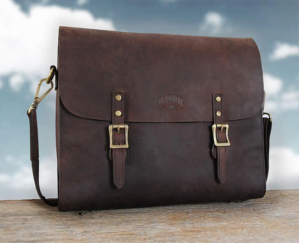 Сумка KLONDIKE «Brett», натуральная кожа в темно-коричневом цвете, 38 х 33 х 7 см KD1038-01 KLONDIKE 1896, Артикул: KD1038-01 фото №1