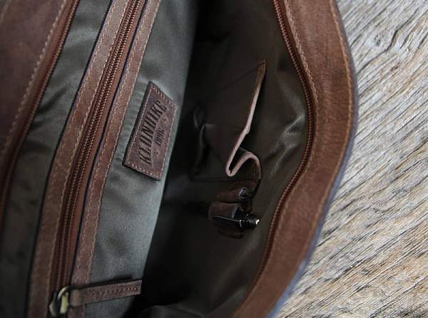 Сумка KLONDIKE «Bill», натуральная кожа в коричневом цвете, 40 х 32 х 7 см KD1040-02 KLONDIKE 1896, Артикул: KD1040-02 фото №1