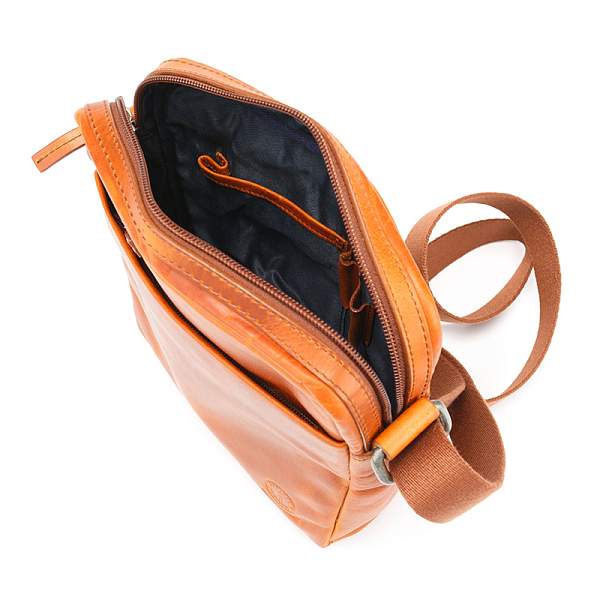 Сумка через плечо KLONDIKE DIGGER «Jake», натуральная кожа цвета коньяк, 26 x 22 x 7 см KD1047-04 KLONDIKE 1896, Артикул: KD1047-04 фото №1