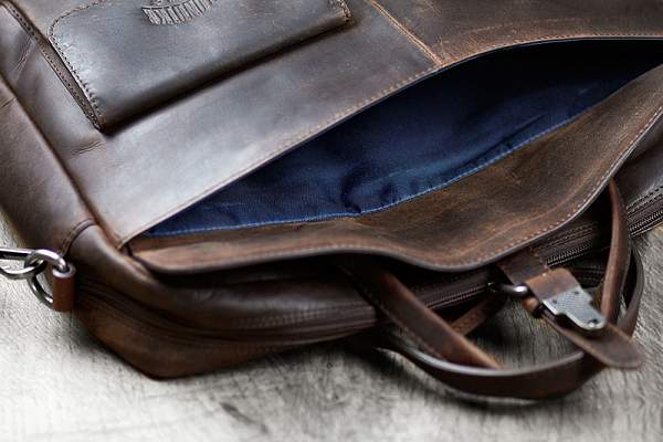 Сумка KLONDIKE DIGGER «Carl», натуральная кожа в темно-коричневом цвете, 42 x 30 x 9 см KD1053-03 KLONDIKE 1896, Артикул: KD1053-03 фото №1