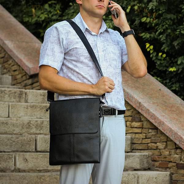 Вертикальная сумка через плечо BRIALDI Delphi (Делфи) relief black BR34388VN Черный Brialdi, Артикул: BR34388VN фото №1