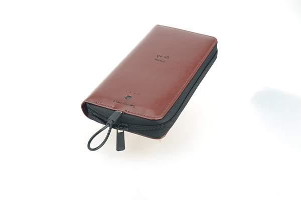 Кошелек Pierre Cardin с рower bank, коричневый, 20,5 х 11,0 х 3,0 см MK037-2 Pierre Cardin, Артикул: MK037-2 фото №1