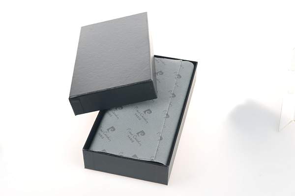 Кошелек Pierre Cardin с рower bank, красный, 20,5 х 11,0 х 3,0 см MK037-4 Pierre Cardin, Артикул: MK037-4 фото №1