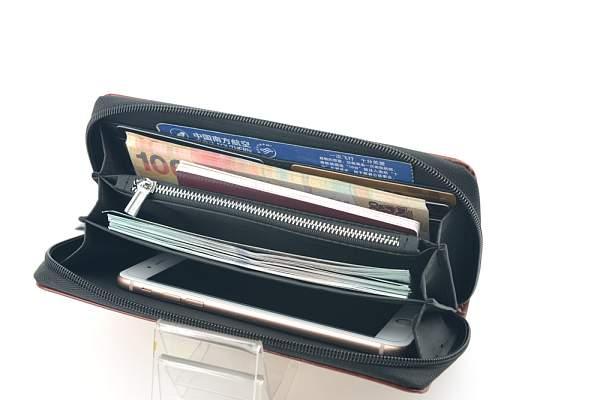 Кошелек Pierre Cardin с рower bank, красный, 20,5 х 11,0 х 3,0 см MK037-4 Pierre Cardin, Артикул: MK037-4 фото №1