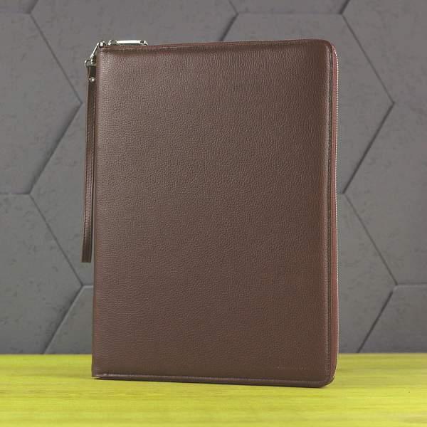 Папка для документов А4 с жесткой формой BRIALDI Mystory (Моя история) relief mauve BR53485SK Бордовый Brialdi, Артикул: BR53485SK фото №1