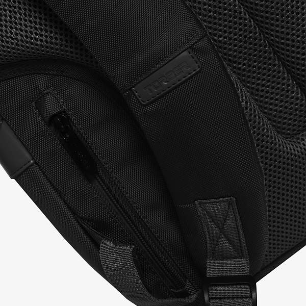 Рюкзак TORBER VECTOR с отделением для ноутбука 15,6", черный, полиэстер 840D, 44 х 30 x 9,5 см T7925-BLK Torber, Артикул: T7925-BLK фото №1