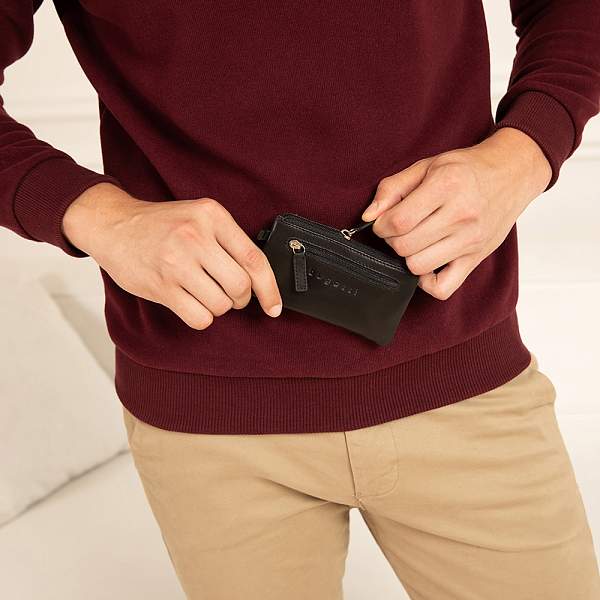 Ключница BUGATTI Primo, чёрная, натуральная воловья кожа, 12,5х0,5х7 см 49108401 BUGATTI, Артикул: 49108401 фото №1