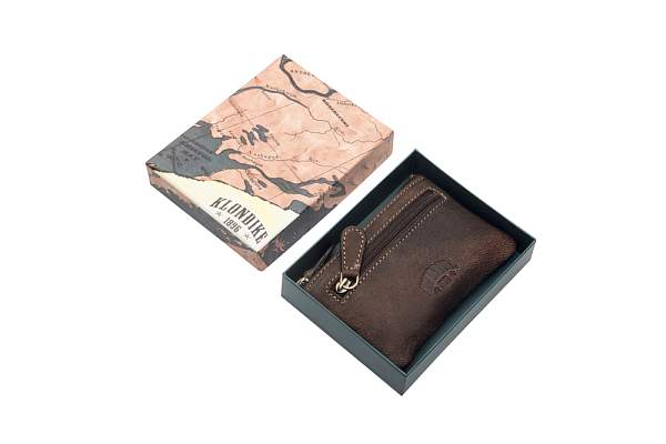 Ключница KLONDIKE «Luke», натуральная кожа в темно-коричневом цвете, 11 х 7,5 см KD1000-03 KLONDIKE 1896, Артикул: KD1000-03 фото №1