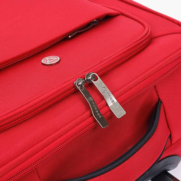 Чемодан TORBER Brosno, красный, нейлон 600D, 36,5 х 14 х 54 см, 32 л T1901S-Red Torber, Артикул: T1901S-Red фото №1