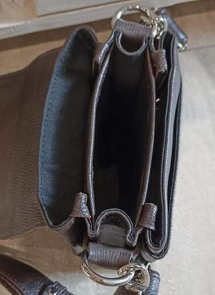 Кожаная сумка через плечо BRIALDI Grand Cleveland (Гранд Кливленд) relief braun Brialdi, Артикул: BR12991 фото №1