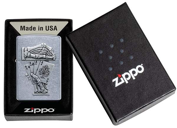 Зажигалка ZIPPO Dead Mans Hand с покрытием Street Chrome, латунь/сталь, серебристая, 38x13x57 мм 49536 Zippo, Артикул: 49536 фото №1