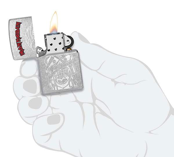 Зажигалка ZIPPO Iron Maiden с покрытием Street Chrome, латунь/сталь, серебристая, 38x13x57 мм 48667 Zippo, Артикул: 48667 фото №1