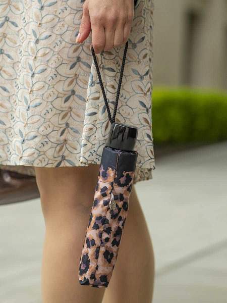 L354-4421 PaintedLeopard (Раскрашенный леопард) Зонт женский механика Fulton Fulton, Артикул: L354-4421 PaintedLeopard фото №1