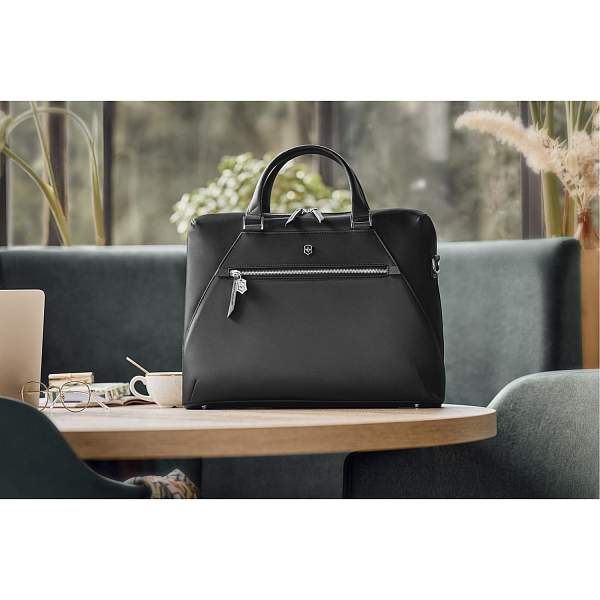 Портфель VICTORINOX Victoria Signature Briefcase, черный, нейлон/кожа, 42x13x30 см, 13 л 612209 Victorinox, Артикул: 612209 фото №1
