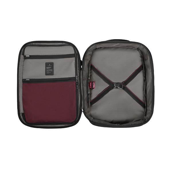 Рюкзак VICTORINOX Crosslight Boarding Bag, черный, RPET полиэстер, 39x22x53 см, 37 л 612423 Victorinox, Артикул: 612423 фото №1