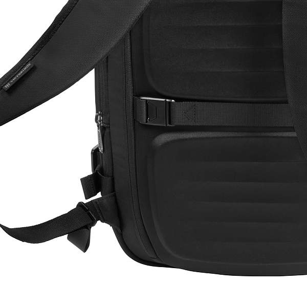 Рюкзак VICTORINOX Crosslight Boarding Bag, черный, RPET полиэстер, 39x22x53 см, 37 л 612423 Victorinox, Артикул: 612423 фото №1