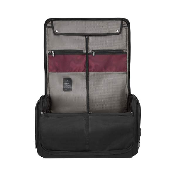 Портплед VICTORINOX Crosslight Garment Bag, черный, RPET полиэстер, 56x28x36 см, 45 л 612426 Victorinox, Артикул: 612426 фото №1
