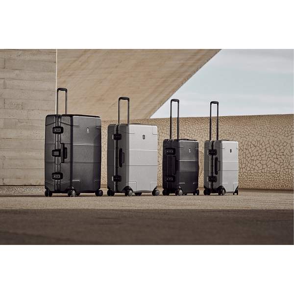 Чемодан VICTORINOX Lexicon Framed, черный, 100% поликарбонат Makrolon, 40x20x55 см, 33 л 610535 Victorinox, Артикул: 610535 фото №1