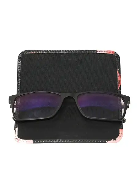 Футляр для очков женский кожаный Petek 22092.53B.01 Petek, Артикул: 22092.53B.01 фото №1