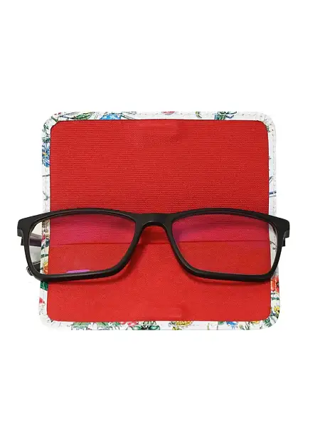 Футляр для очков женский кожаный Petek 22092.X94.00 Petek, Артикул: 22092.X94.00 фото №1