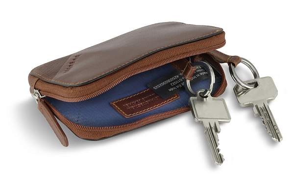 Ключница BUGATTI Nobile, коньячного цвета, воловья кожа/полиэстер, 11,5х1,5х7 см 49125107 BUGATTI, Артикул: 49125107 фото №1