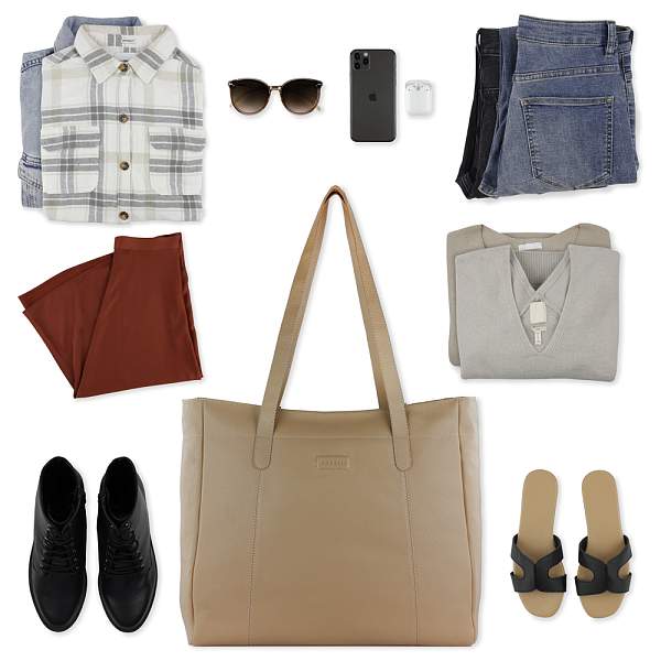 Сумка дорожная женская BUGATTI Elsa, песочного цвета, воловья кожа/полиэстер, 57х15х37 см 49460654 BUGATTI, Артикул: 49460654 фото №1