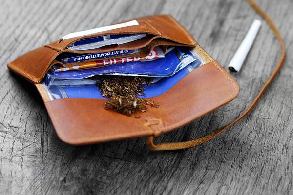 Кисет для табака KLONDIKE DIGGER «George», натуральная кожа в коньячном цвете, 16 х 8,5 х 1 см KD1055-04 KLONDIKE 1896, Артикул: KD1055-04 фото №1