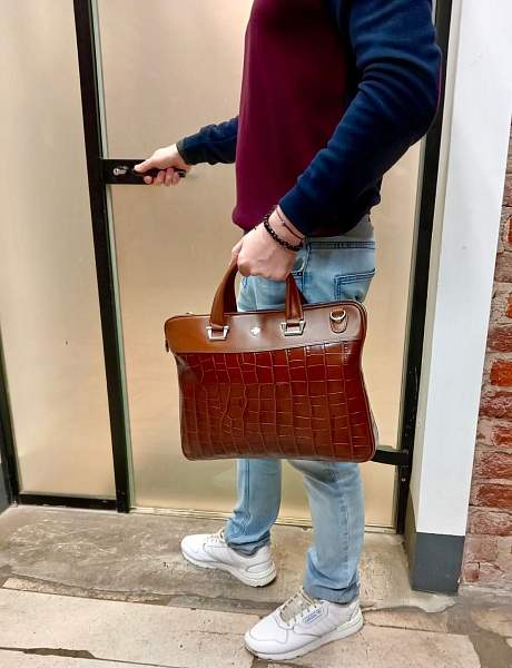 Стильный портфель-сумка из натуральной кожи NARVIN 9751-Croco Brown Vasheron, Артикул: 9751-Croco Brown фото №1