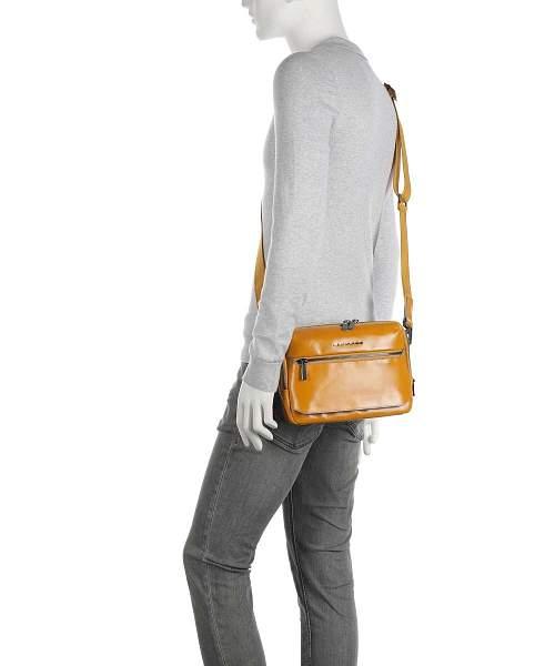 Сумка Piquadro из натуральной кожи через плечо Piquadro, Артикул: CA6588B2/G фото №1